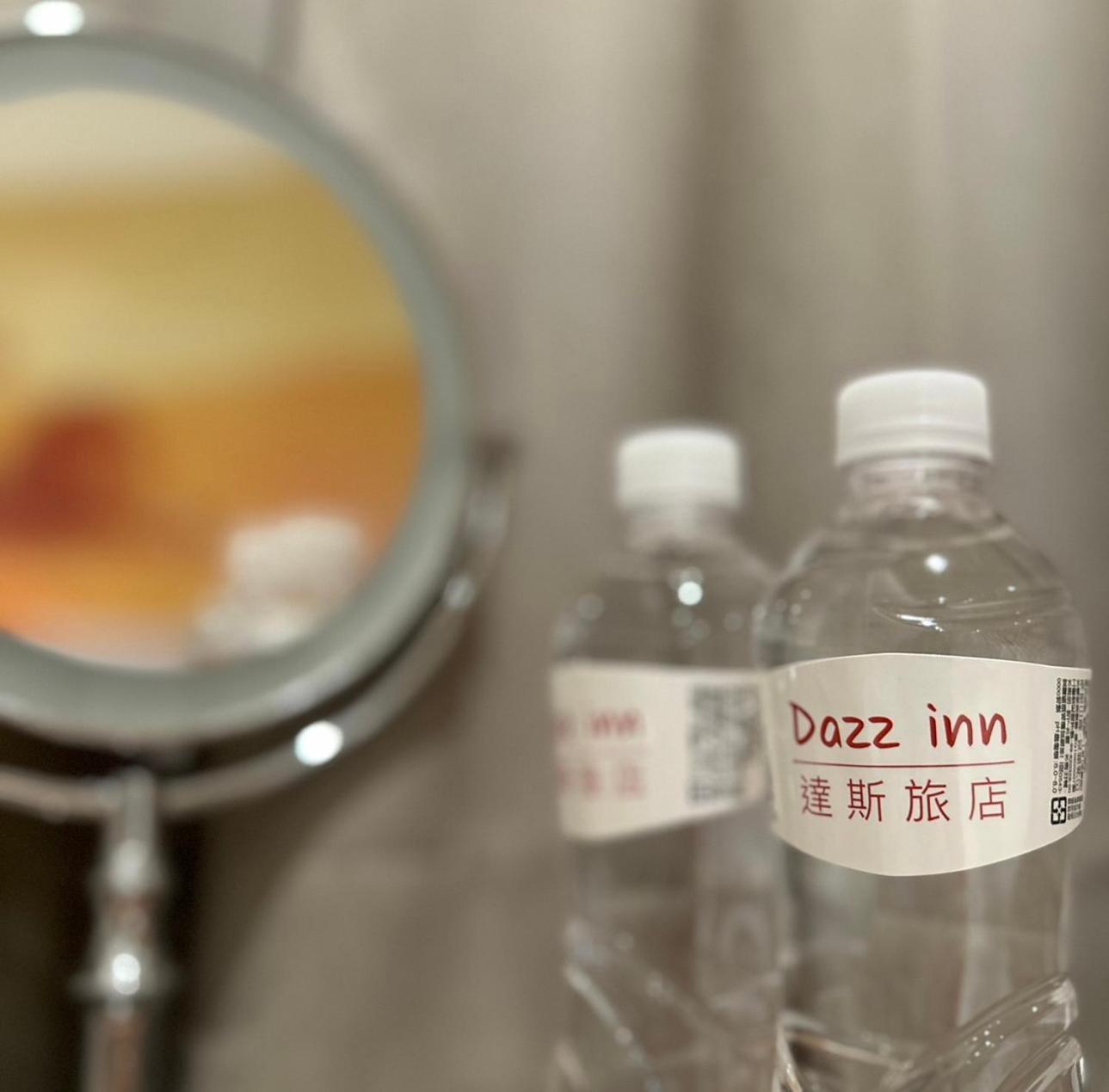 Dazz Inn Taichung Exterior photo